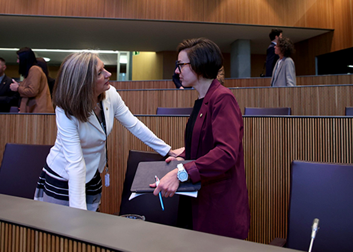 Maria Àngels Aché i Núria Segués de Concòrdia al ple